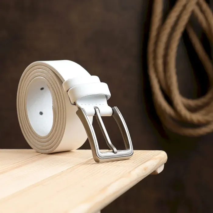Гладкий стильный мужской ремень Vintage 20718 Белый