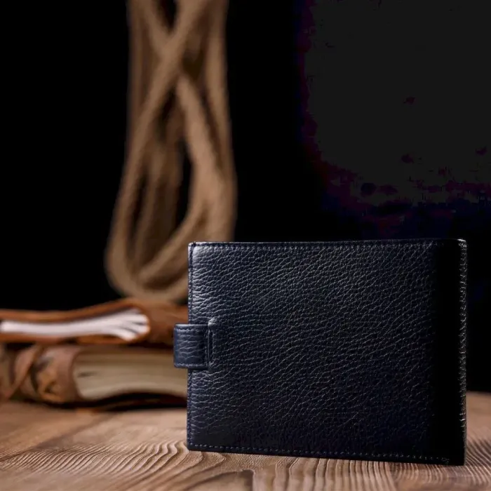 Горизонтальне чоловіче портмоне з хлястиком із натуральної шкіри KARYA 21085 Синій