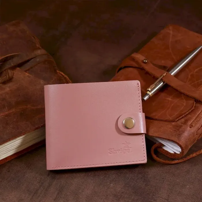 Горизонтальное портмоне из натуральной кожи для женщин Shvigel 16467 Розовый