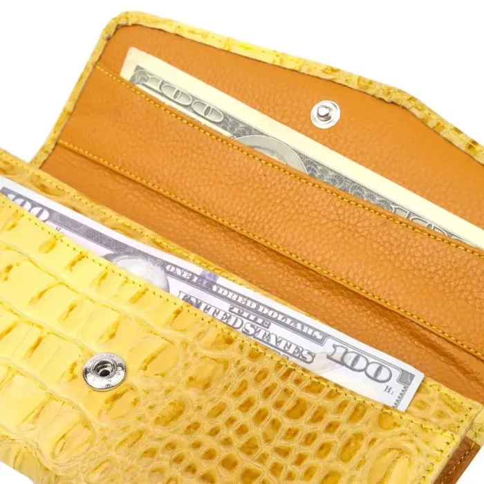 Горизонтальний жіночий гаманець із клапаном із фактурної шкіри під крокодила KARYA 21108 Жовтий