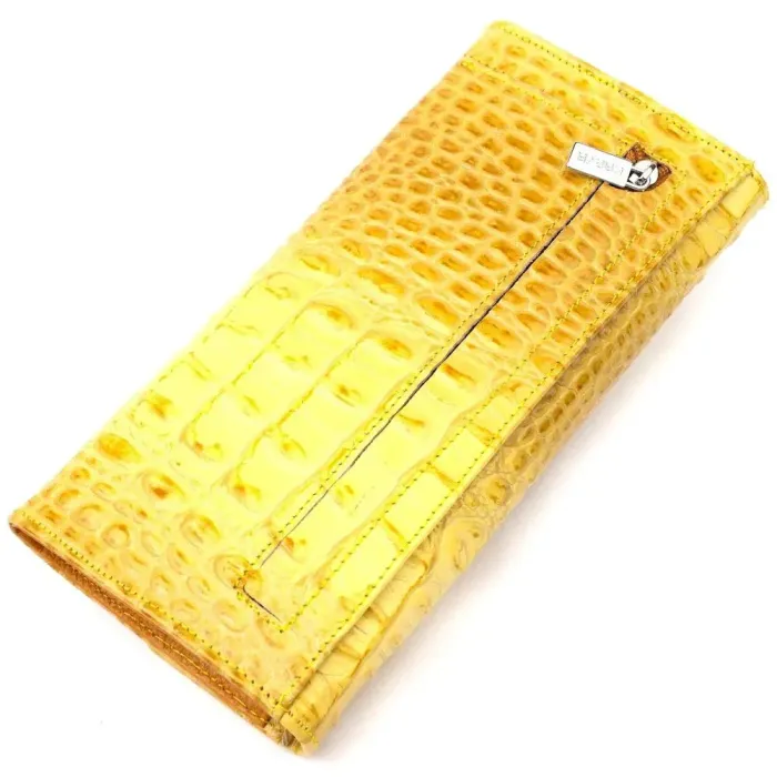 Горизонтальний жіночий гаманець із клапаном із фактурної шкіри під крокодила KARYA 21108 Жовтий