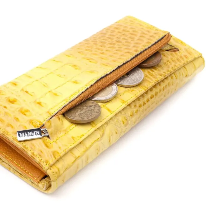 Горизонтальний жіночий гаманець із клапаном із фактурної шкіри під крокодила KARYA 21108 Жовтий