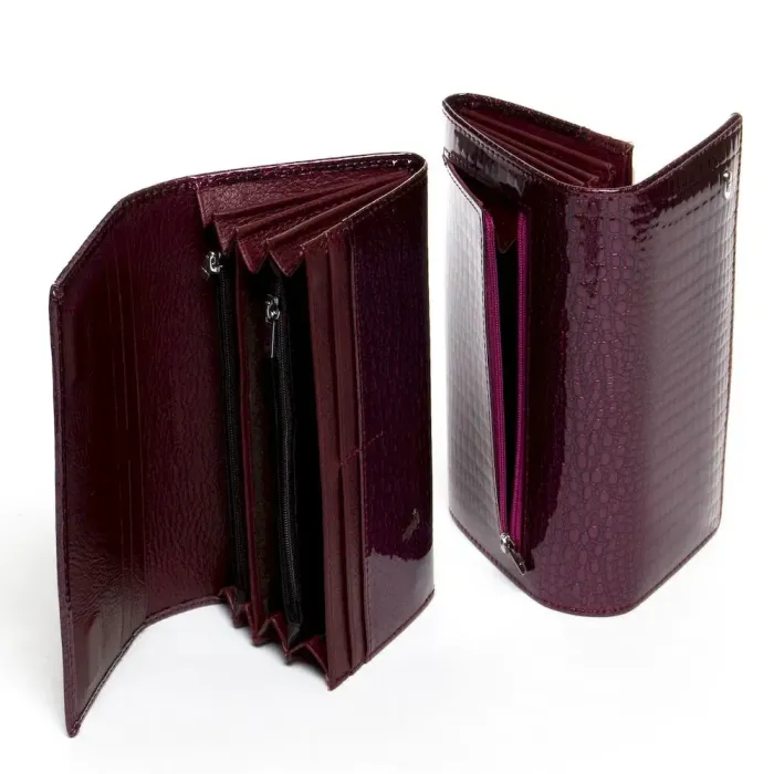 Жіночий гаманець LR шкіряний-лак Sergio Torretti W501-2 violet