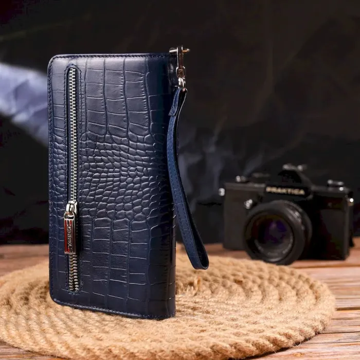 Цікаве портмоне клатч із натуральної шкіри з тисненням під крокодила CANPELLINI 21539 Синє