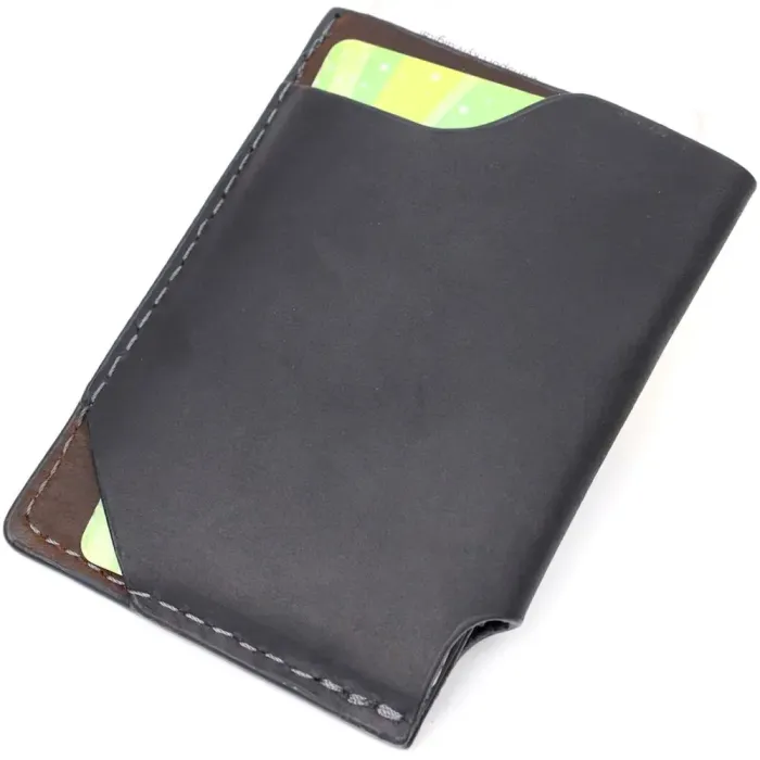 Цікавий картхолдер з утримувачем для Apple AirTag з натуральної шкіри GRANDE PELLE 11608 Чорний