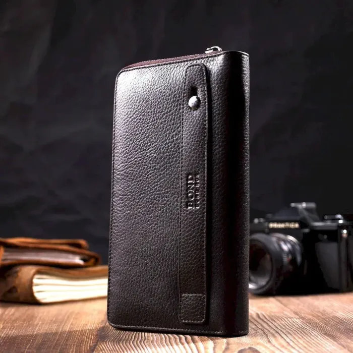 Интересный мужской клатч с одним отделением из натуральной кожи BOND 22032 Коричневый