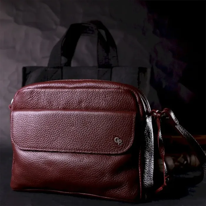 Яскрава сумка жіноча крос-боді з натуральної шкіри GRANDE PELLE 11653 Марсала