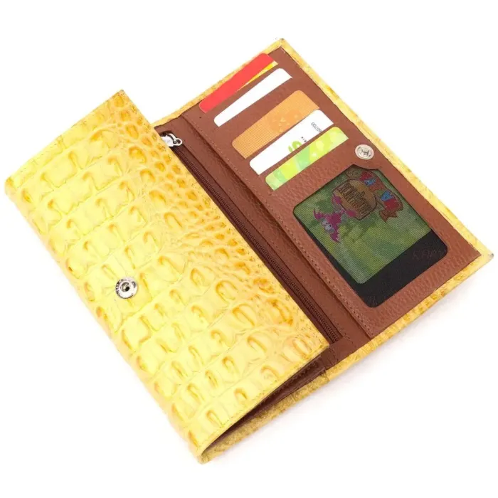 Яркий горизонтальный кошелек из натуральной кожи с тиснением под крокодила KARYA 21174 Желтый