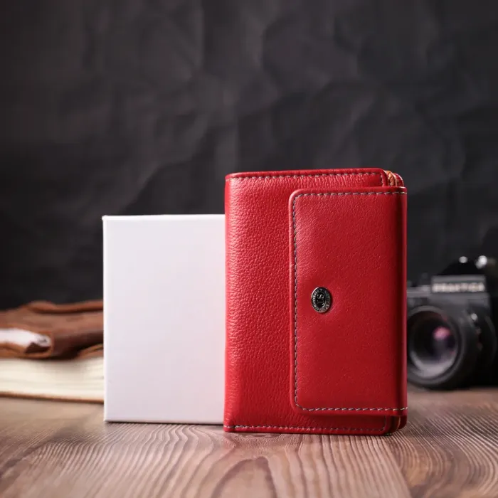 Яскравий гаманець для жінок із натуральної шкіри ST Leather 22503 Червоний
