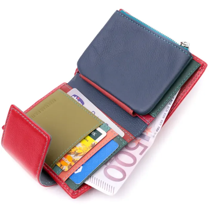 Яскравий шкіряний гаманець для жінок з цікавою монетницею ST Leather 19448 Червоний