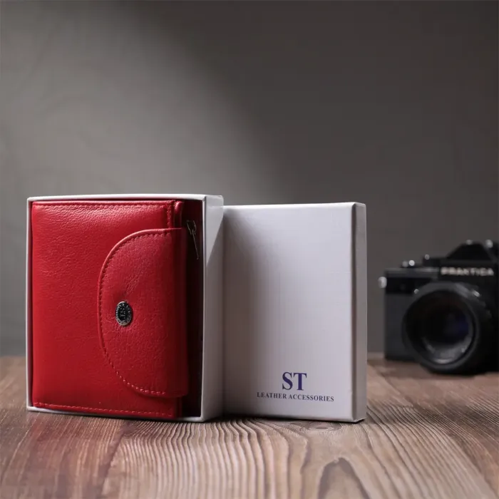 Яскравий жіночий гаманець із монетницею з натуральної шкіри ST Leather 22712 Червоний