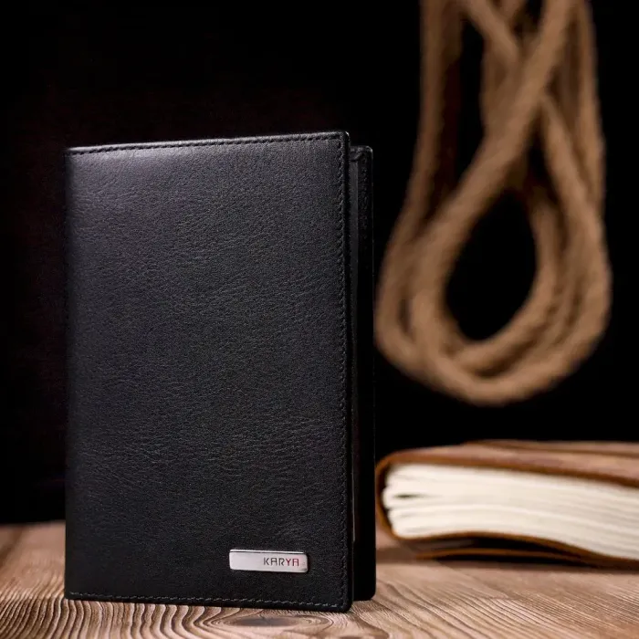 Якісна обкладинка на документи з гладкої шкіри KARYA 20930 Чорний