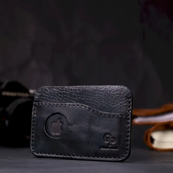 Картхолдер горизонтального типу з утримувачем для Apple AirTag з натуральної шкіри GRANDE PELLE 11613 Чорний