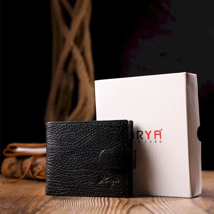 Класичний чоловічий гаманець з хлястиком із натуральної шкіри KARYA 21079 Чорний