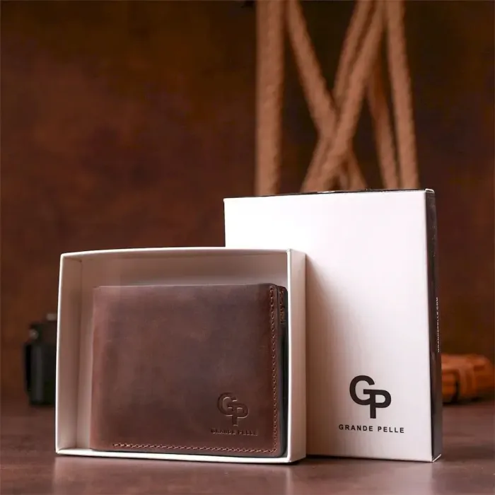 Класичний портмоне унісекс на магніті GRANDE PELLE 11208