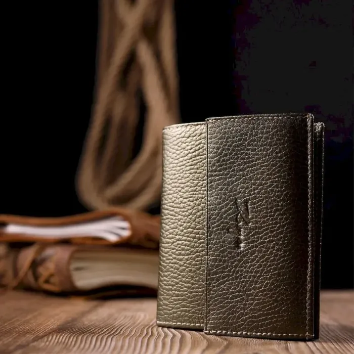 Компактный женский кошелек на магните из натуральной кожи KARYA 21188 Оливковый