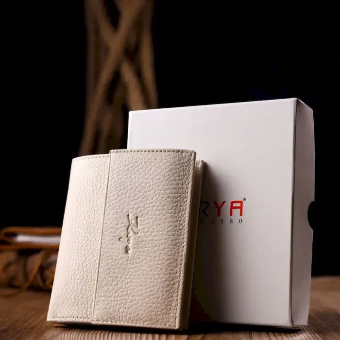 Компактный женский кошелек на магните из натуральной кожи KARYA 21189 Молочный