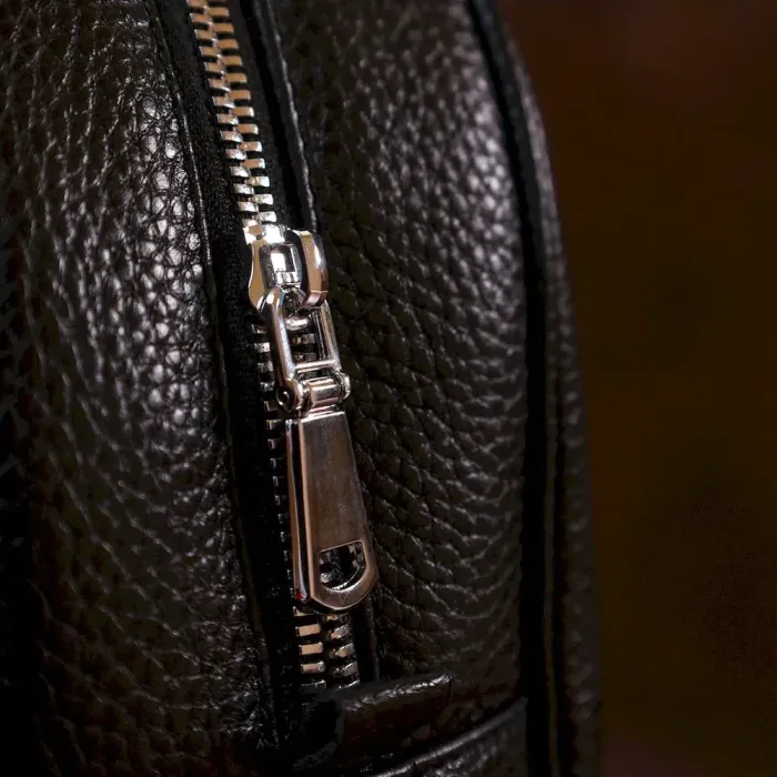 Компактний жіночий рюкзак з натуральної шкіри Shvigel 16317 Чорний