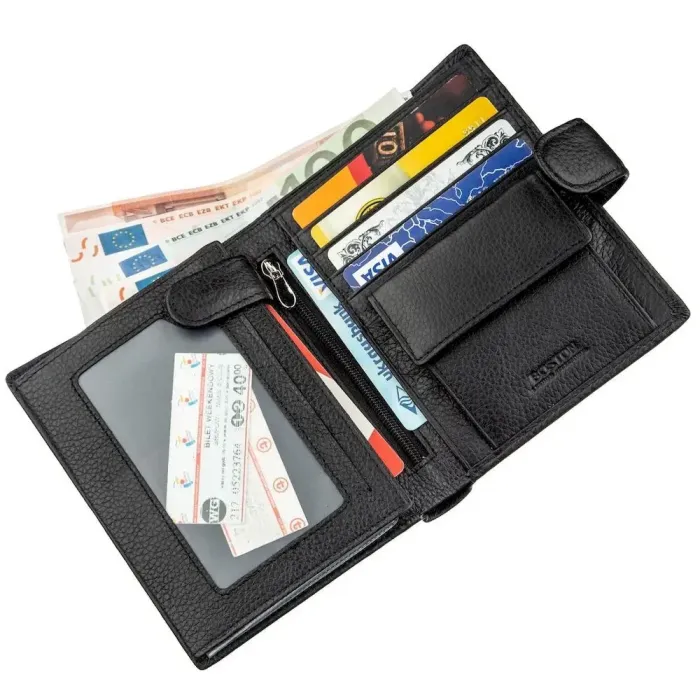 Кожаное мужское портмоне на кнопке Boston 18822 Черный