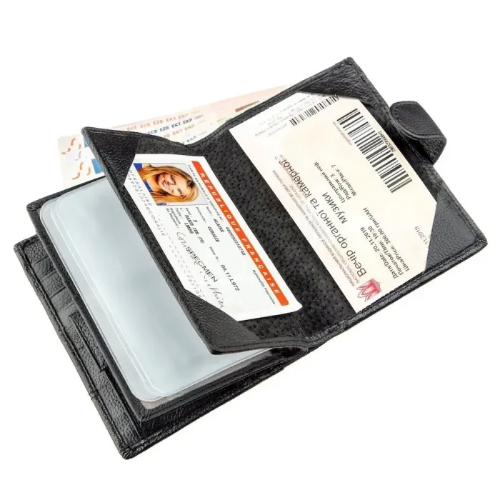 Гаманець чоловічий шкіряний із вбудованою обкладинкою для паспорта TAILIAN 18991 Чорний