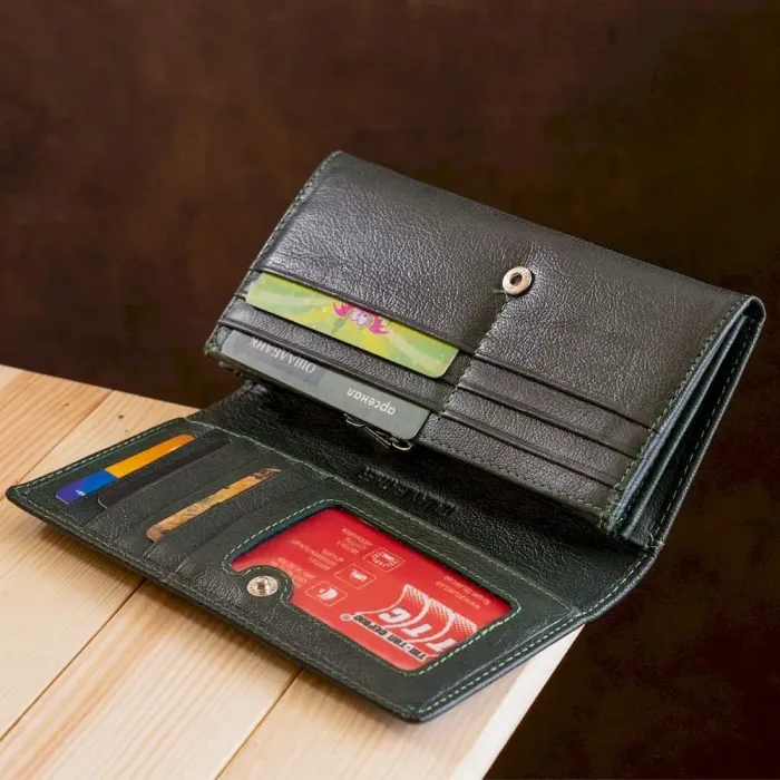 Витончений жіночий гаманець ST Leather 18857 Зелений