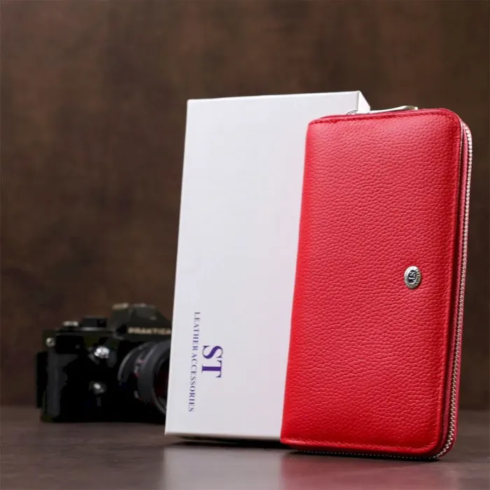 Жіночий граціозний клатч ST Leather 18862 Червоний