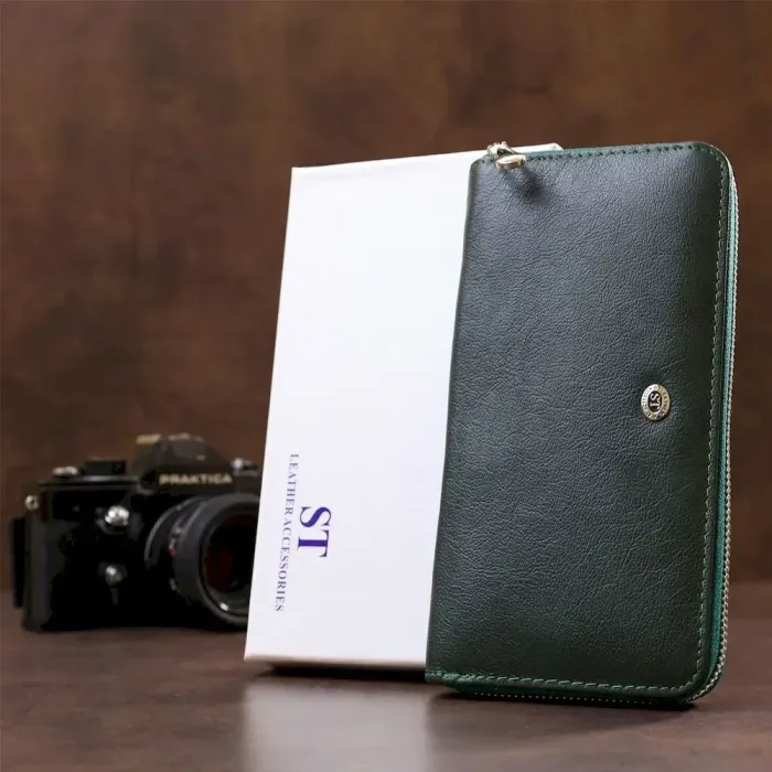 Елегантний гаманець-клатч ST Leather 18866 Зелений