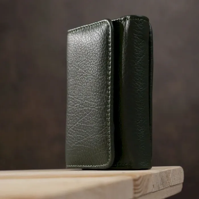 Жіночий шкіряний гаманець ST Leather 18891 Зелений