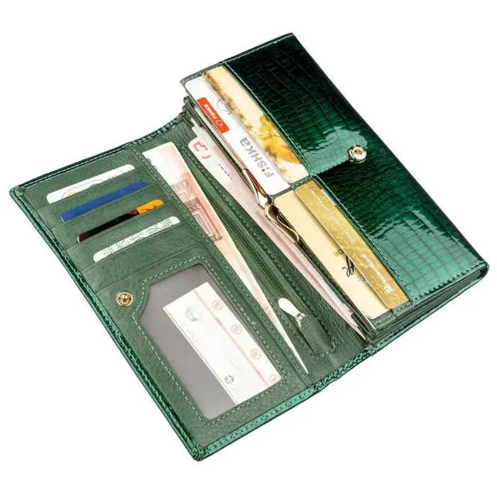 Сучасний жіночий гаманець ST Leather 18902 Зелений