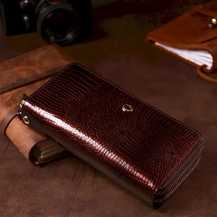 Жіночий лаковий клатч ST Leather 18908 Коричневий