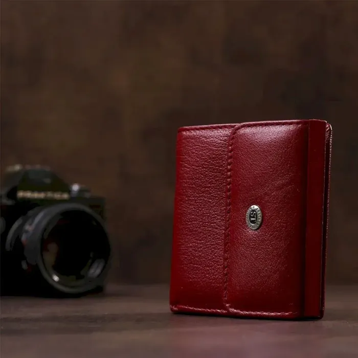 Невеликий жіночий гаманець із монетницею ST Leather 18920 Бордовий