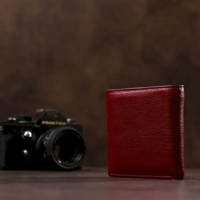 Невеликий жіночий гаманець із монетницею ST Leather 18920 Бордовий