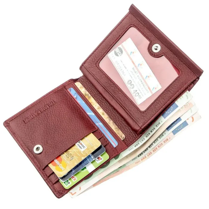 Невеликий жіночий гаманець із монетницею ST Leather 18920 Бордовий