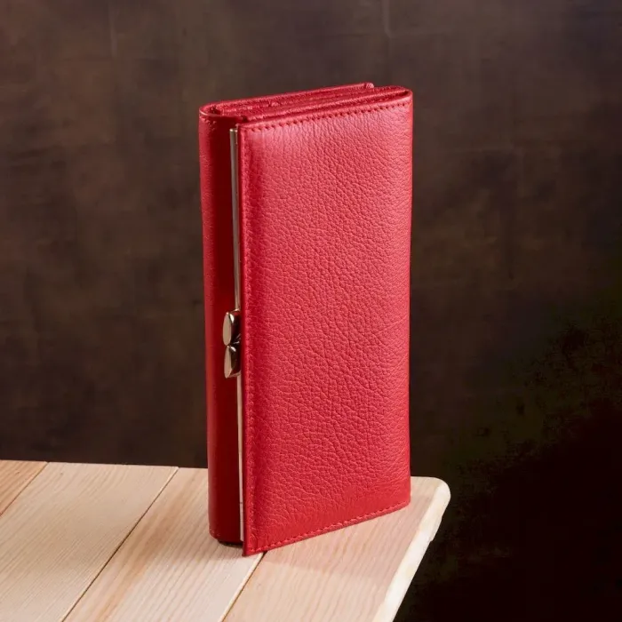 Жіночий гаманець із монетницею на клямці ST Leather 18957 Червоний