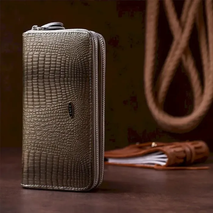 Кошелек женский из экокожи на две молнии лаковый KIVI Хамелеон 19024 Серый