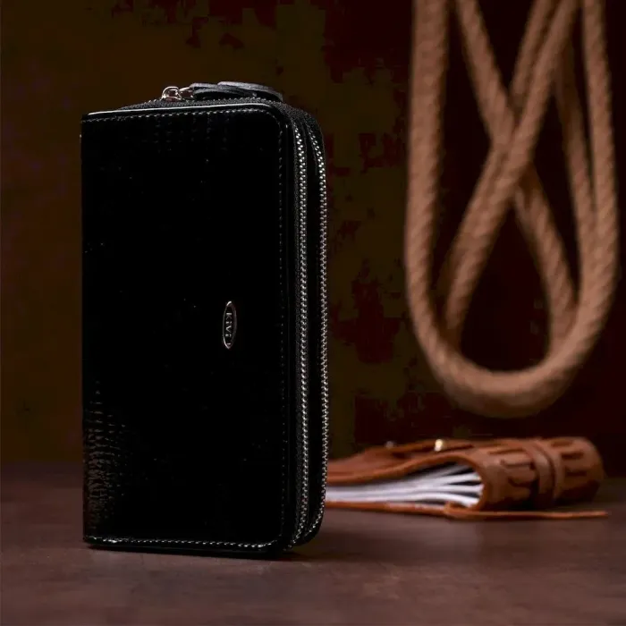 Гаманець жіночий з екошкіри на дві блискавки лаковий KIVI Хамелеон 19026 Чорний