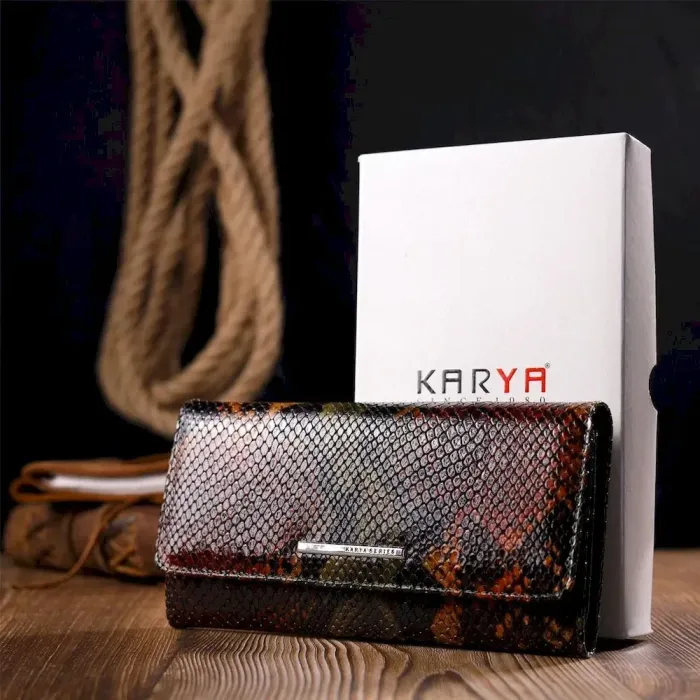 Кошелек женский из натуральной фактурной кожи под змею KARYA 21008 Разнцветный