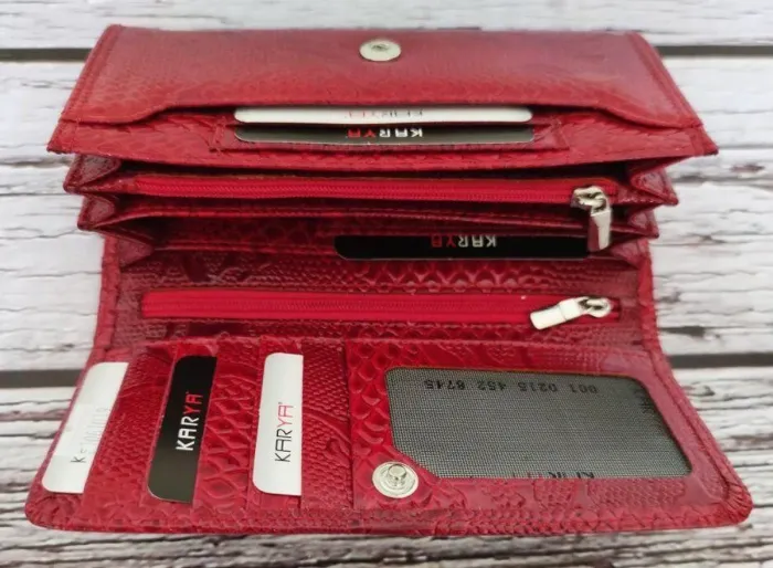 Кошелек женский KARYA 17241 кожаный Красный