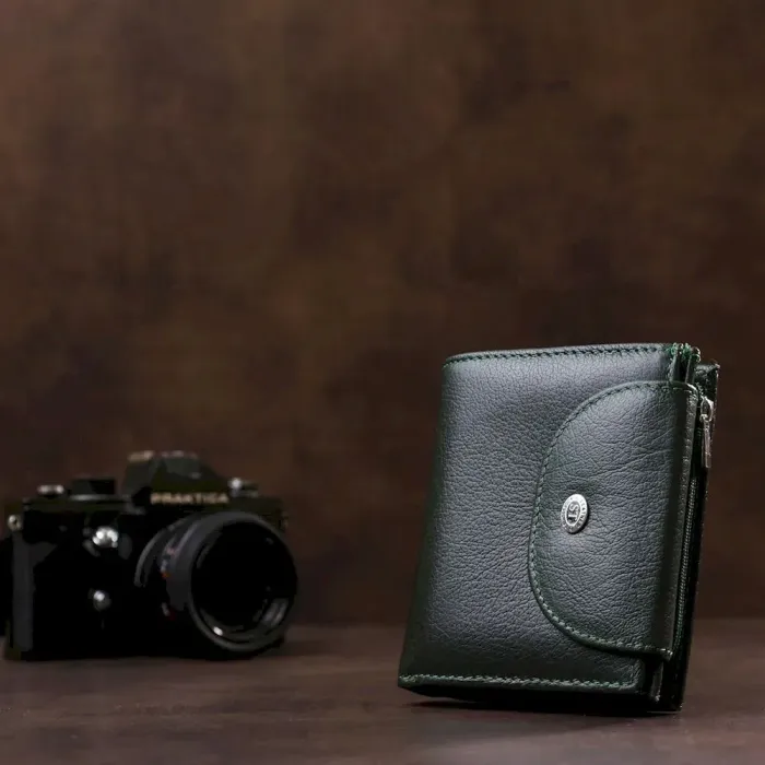 Шкіряний гаманець ST Leather 18958 Зелений