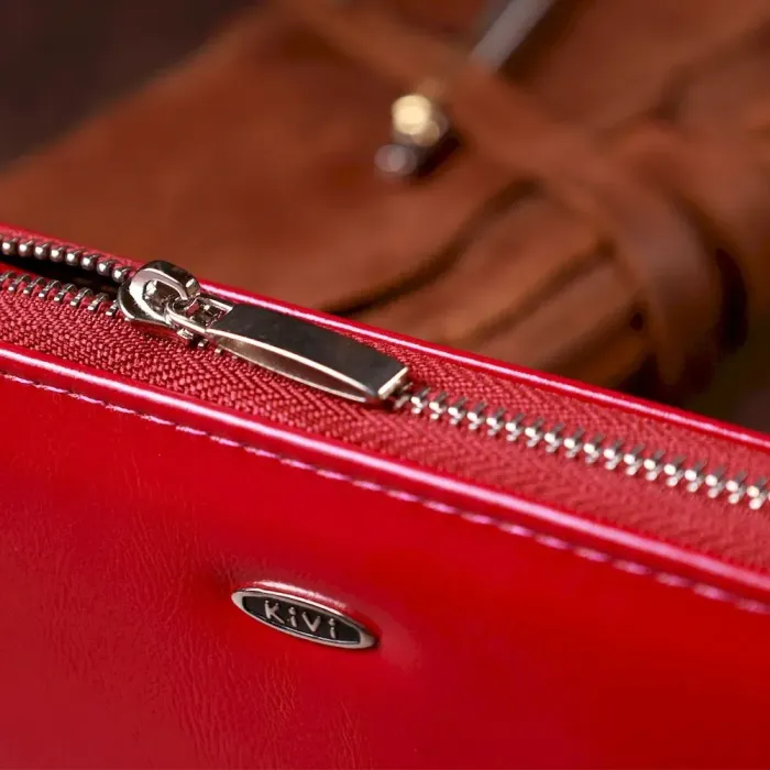 Гаманець жіночий на одну блискавку з екошкіри гладкий KIVI 19039 Малиновий