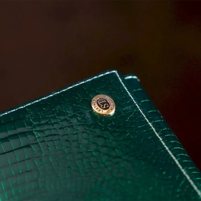 Гаманець жіночий ST Leather 18393 (S2001A) оригінальний Зелений