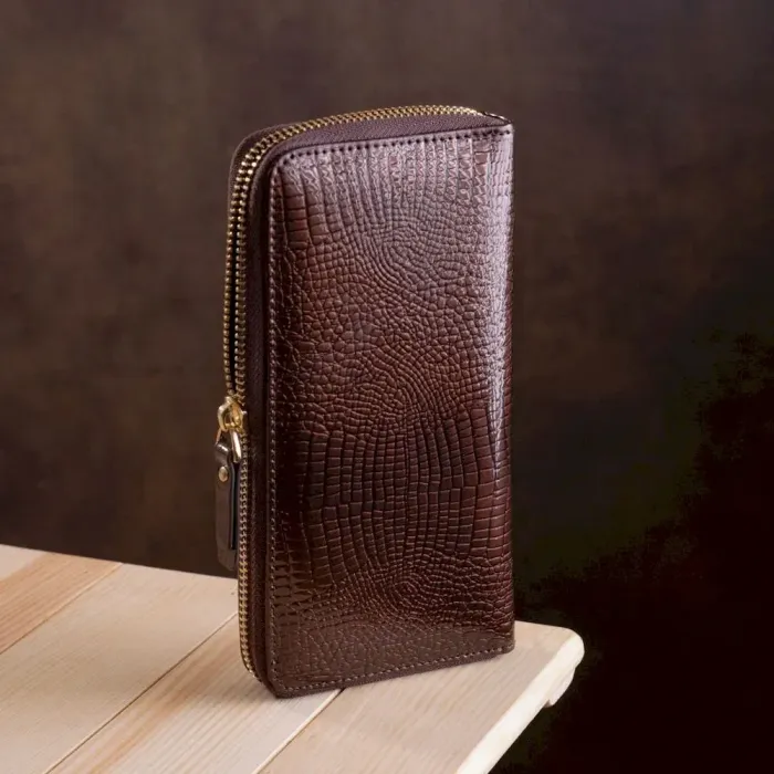 Гаманець жіночий ST Leather 18398 (S4001A) з ременем на зап'ясті Коричневий