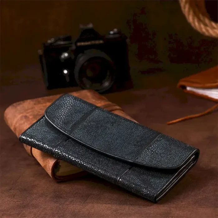 Гаманець жіночий STINGRAY LEATHER 18113 із натуральної шкіри морського ската Чорний