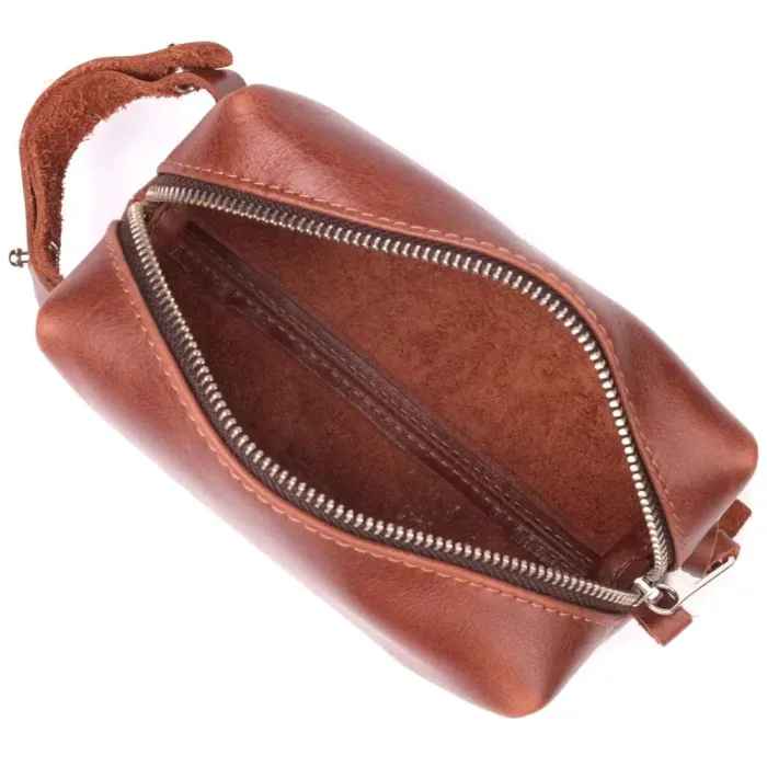 Косметичка невеликого розміру з гладкої шкіри на блискавці Серце GRANDE PELLE 16762 Світло-коричневе