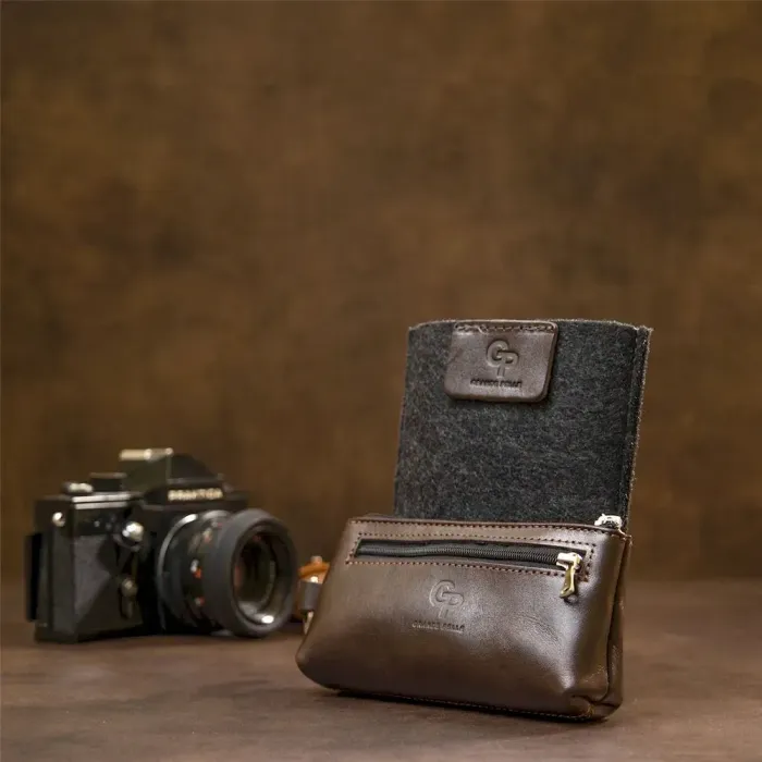 Шкіряна ключниця GRANDE PELLE 11381 Коричневий