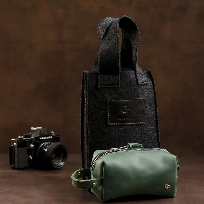 Кожаная косметичка унисекс GRANDE PELLE 11571 Зеленый