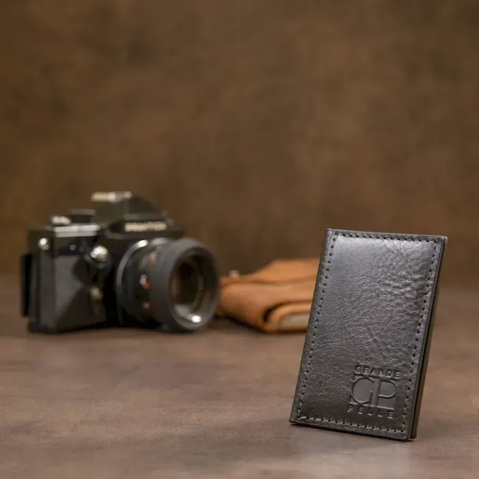 Шкіряна невелика візитниця GRANDE PELLE 11501 Чорний