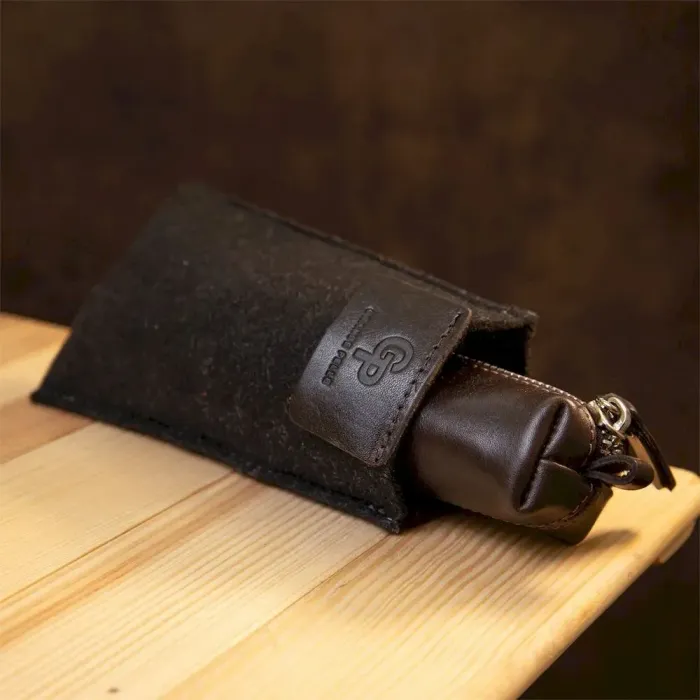 Шкіряна універсальна ключниця GRANDE PELLE 11339 Коричневий