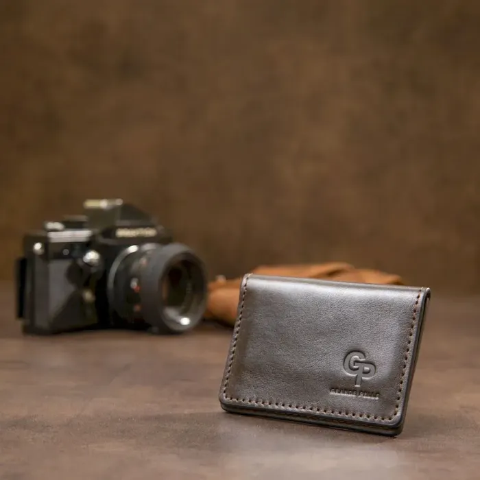 Шкіряна візитниця GRANDE PELLE 11488 Коричневий