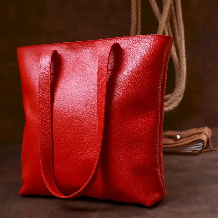 Кожаная вместительная женская сумка Shvigel 16355 Красный